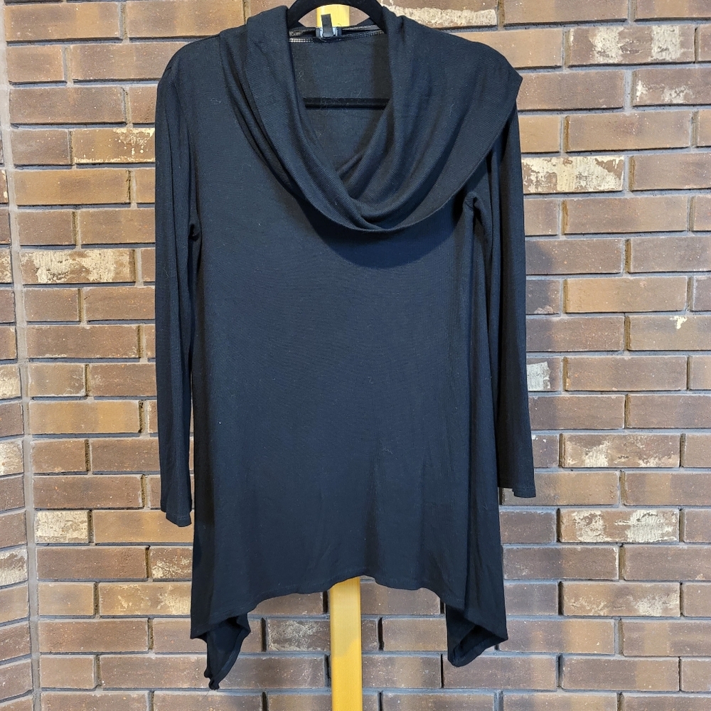 Cable and Gauge shawl collar drop shoulder shark bite hem black tunic S